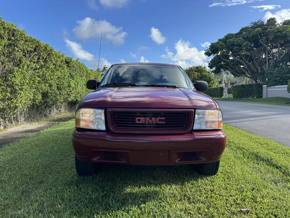 2001 GMC S-15 Jimmy 2nd Gen - Image 9 of 31