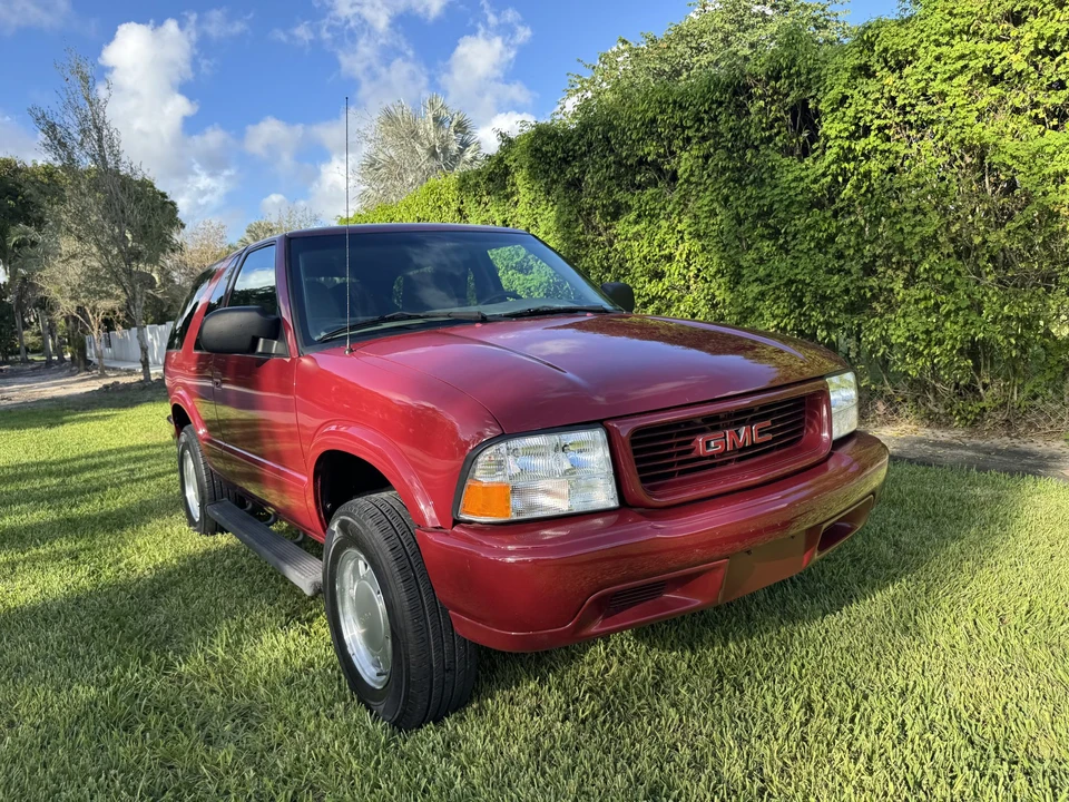 2001 GMC S-15 Jimmy 2nd Gen - Image 12 of 31