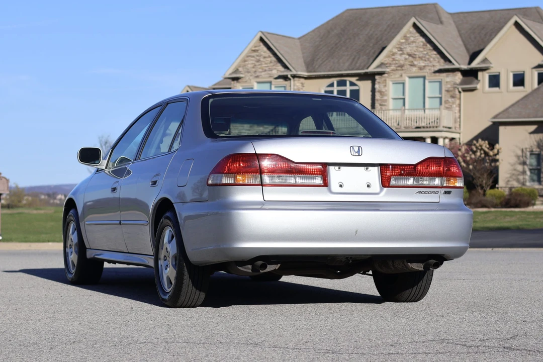 2001 Honda Accord 6th Gen - Image 10 of 31