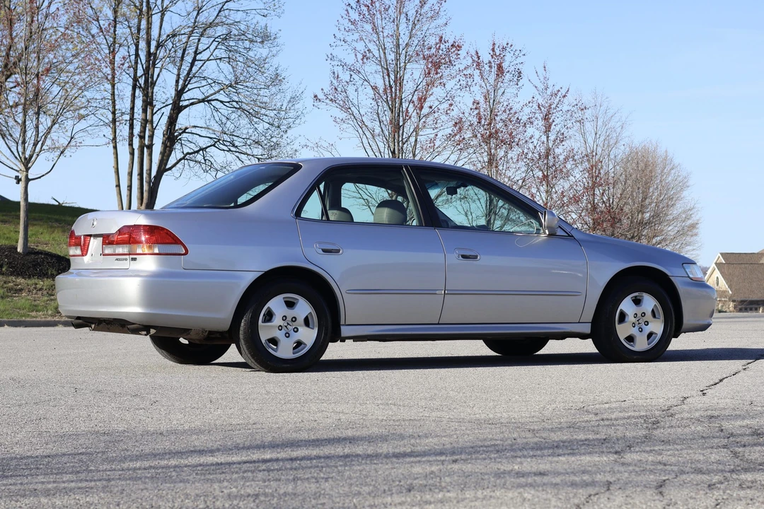2001 Honda Accord 6th Gen - Image 13 of 31