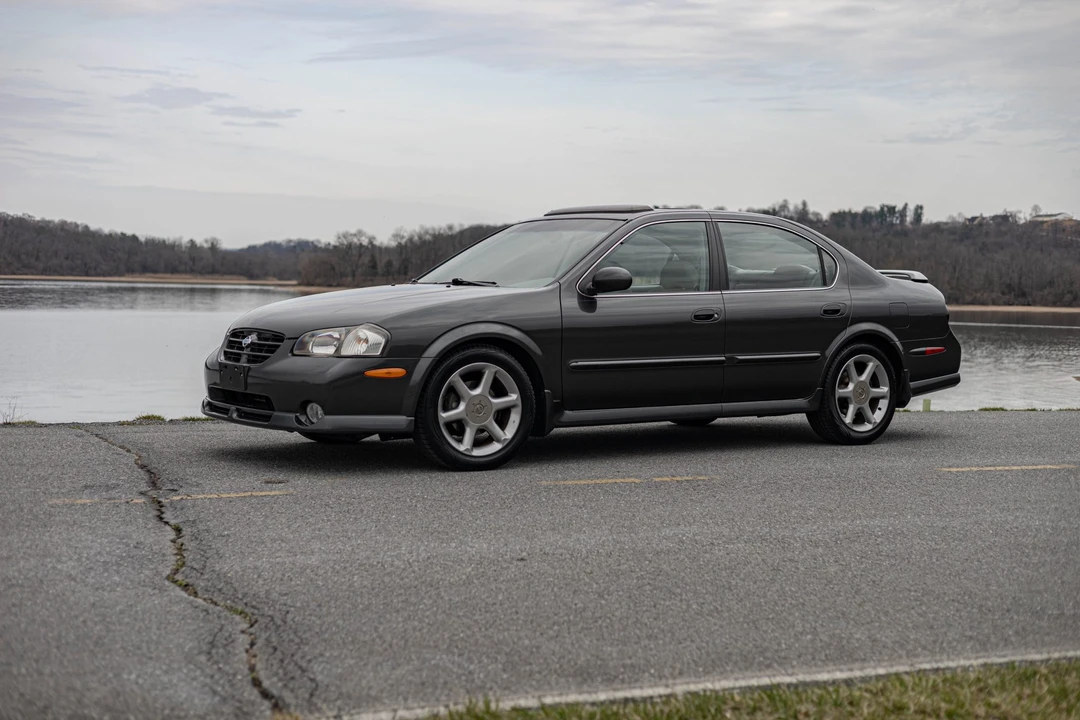 2001 Nissan Maxima 5th Gen - Image 3 of 31