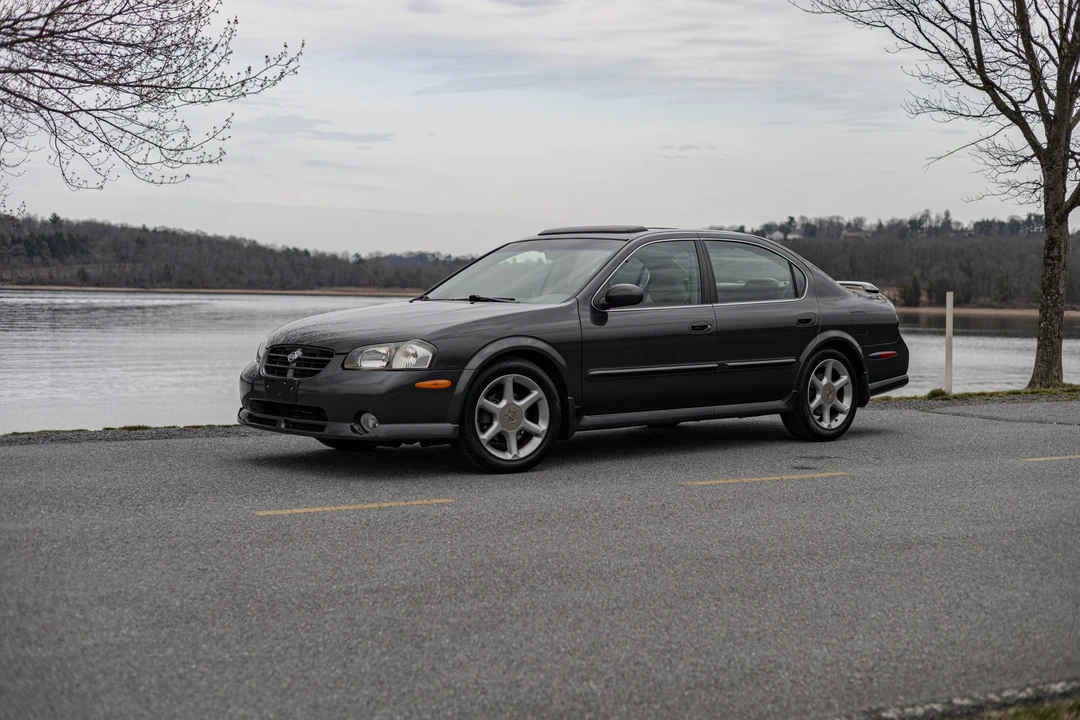 2001 Nissan Maxima 5th Gen - Image 5 of 31