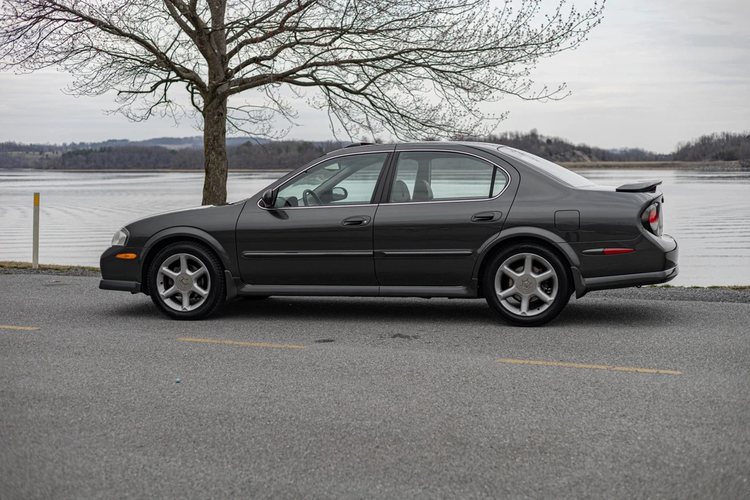 2001 Nissan Maxima 5th Gen - Image 26 of 31