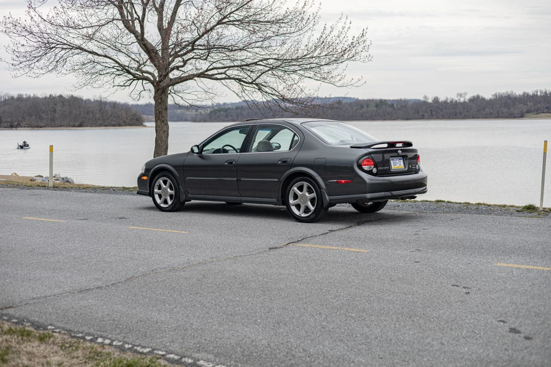 2001 Nissan Maxima 5th Gen - Image 25 of 31