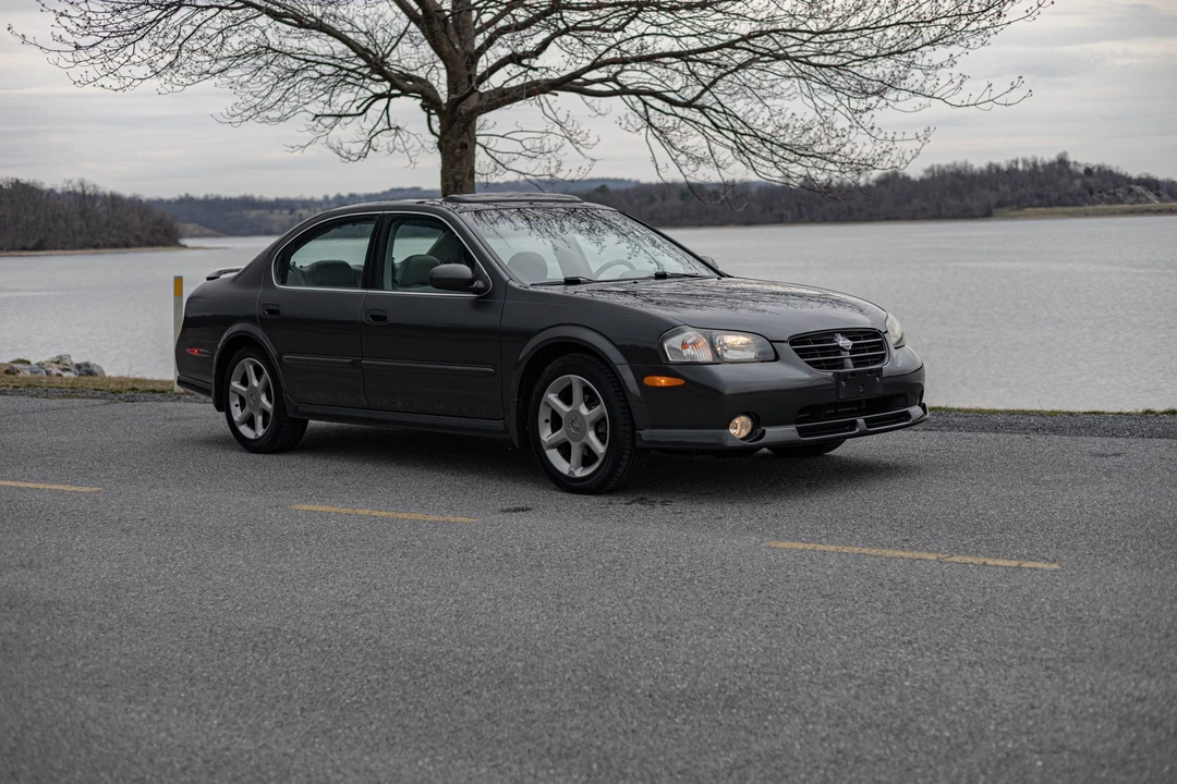 2001 Nissan Maxima 5th Gen - Image 14 of 31
