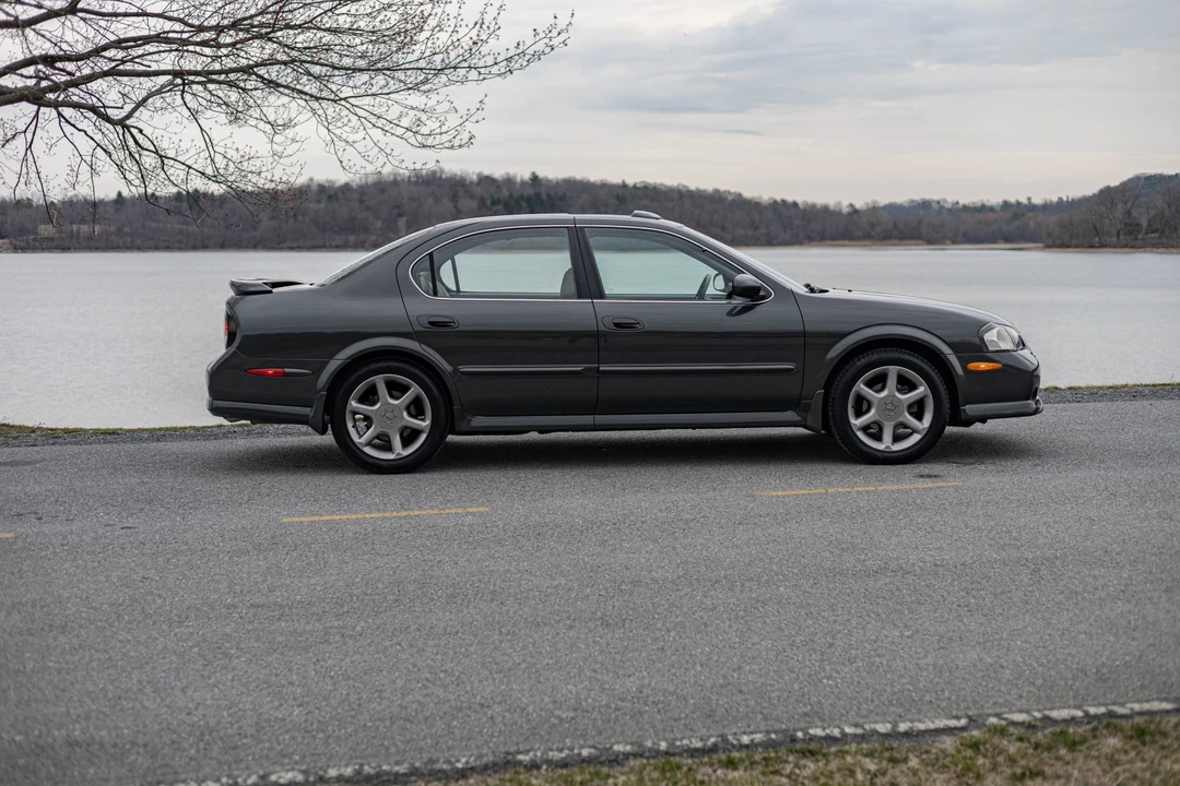 2001 Nissan Maxima 5th Gen - Image 15 of 31