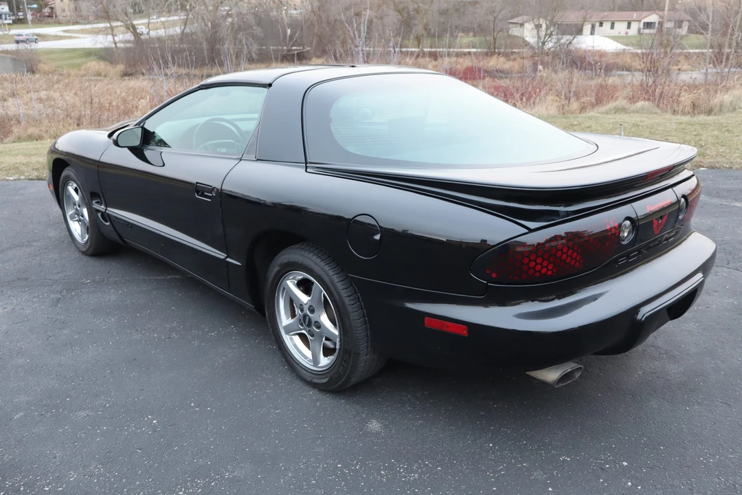 2001 Pontiac Firebird 4th Gen - Image 15 of 31