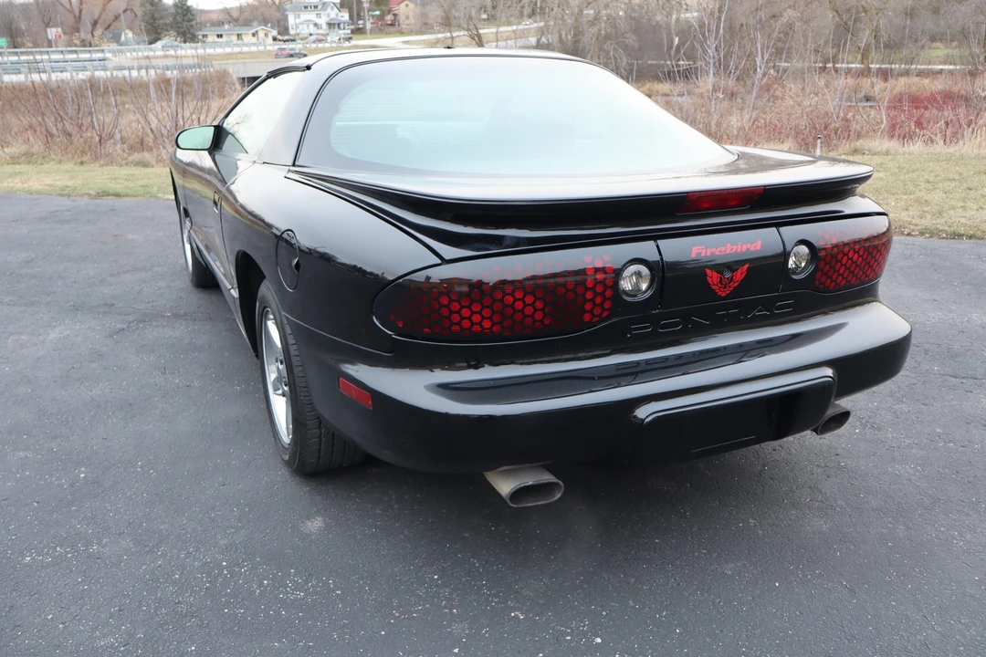 2001 Pontiac Firebird 4th Gen - Image 14 of 31