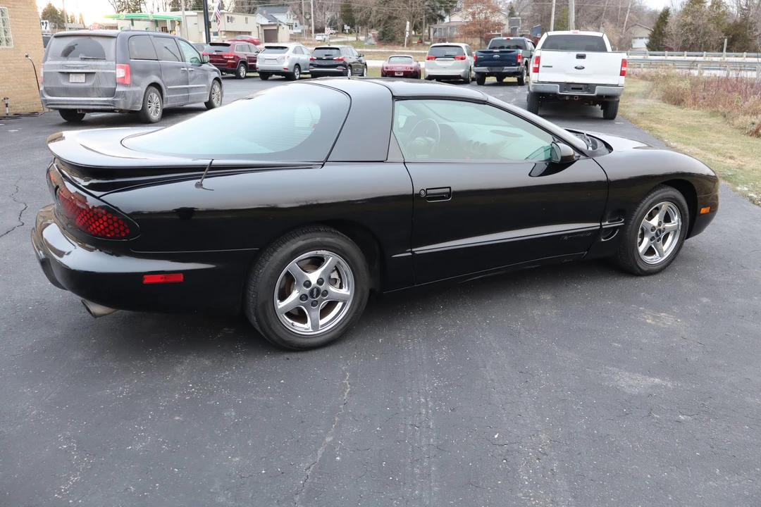 2001 Pontiac Firebird 4th Gen - Image 10 of 31