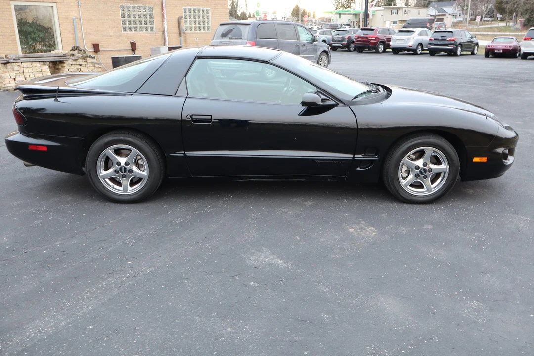 2001 Pontiac Firebird 4th Gen - Image 9 of 31