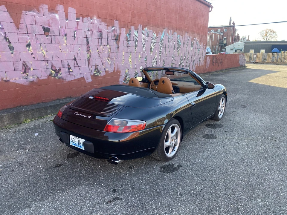 2001 Porsche 996 Carrera - Image 16 of 31
