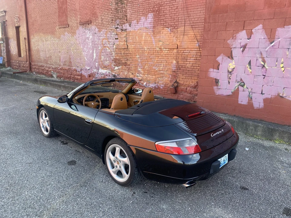 2001 Porsche 996 Carrera - Image 14 of 31