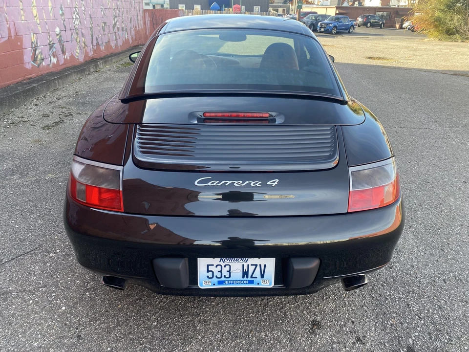 2001 Porsche 996 Carrera - Image 5 of 31