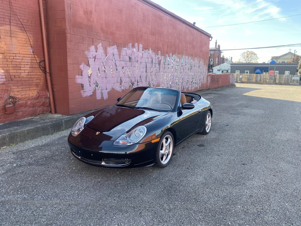 2001 Porsche 996 Carrera - Image 12 of 31