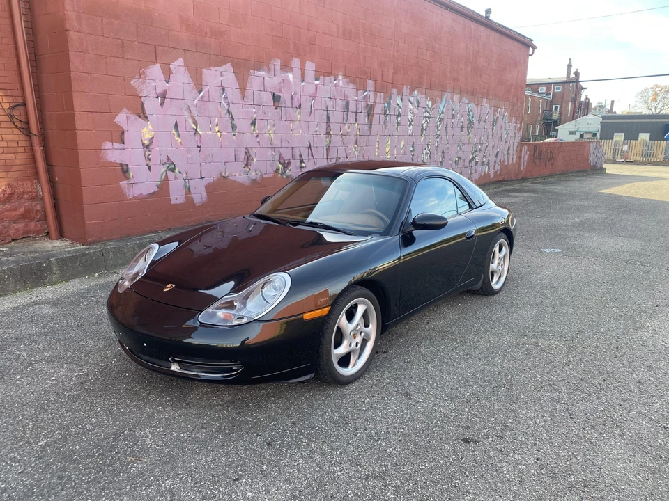 2001 Porsche 996 Carrera - Image 2 of 31