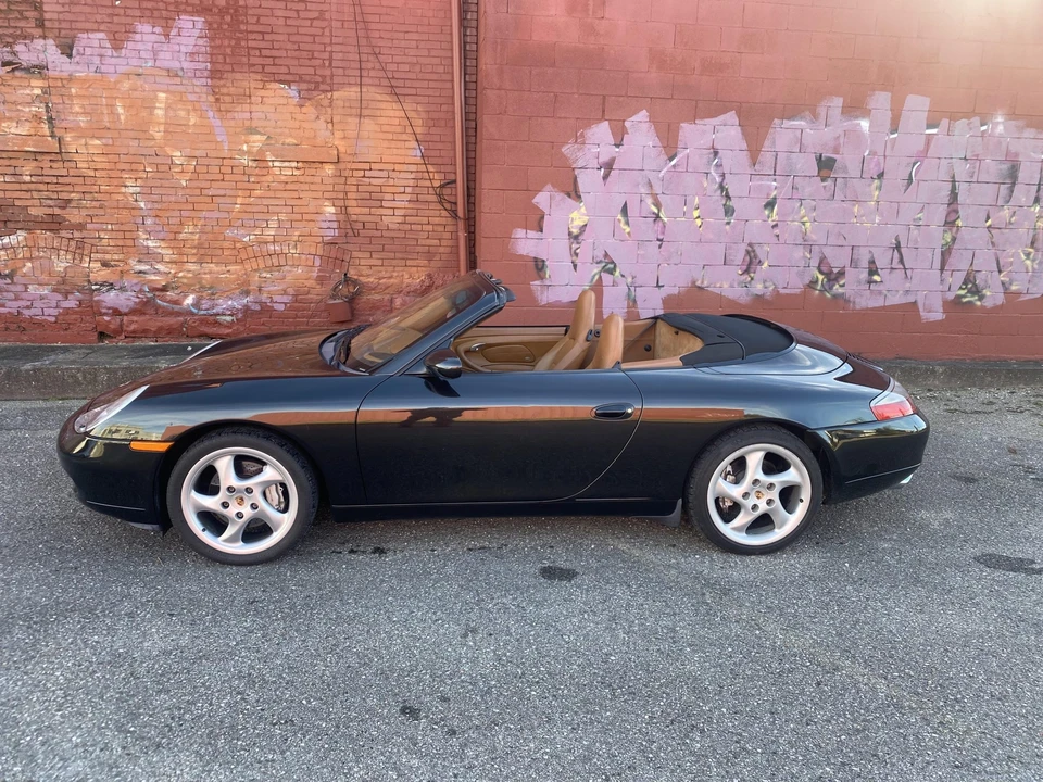 2001 Porsche 996 Carrera - Image 13 of 31