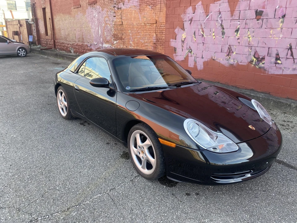 2001 Porsche 996 Carrera - Image 10 of 31