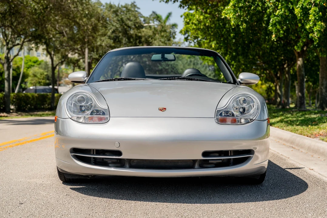 2001 Porsche 996 Carrera - Image 17 of 31