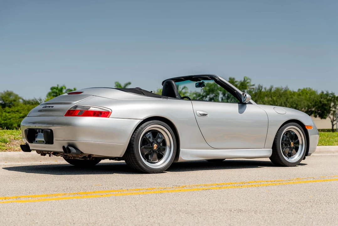 2001 Porsche 996 Carrera - Image 8 of 31