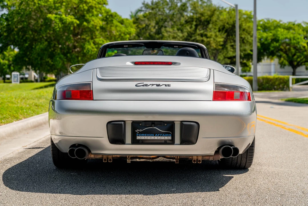 2001 Porsche 996 Carrera - Image 9 of 31