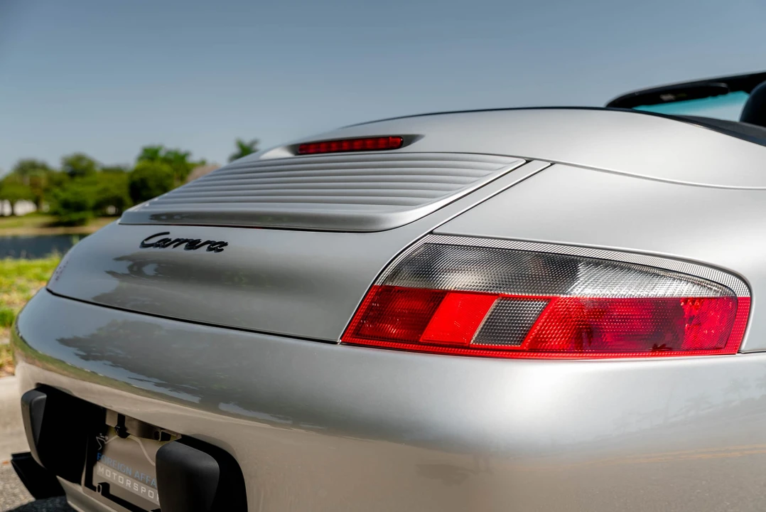 2001 Porsche 996 Carrera - Image 30 of 31