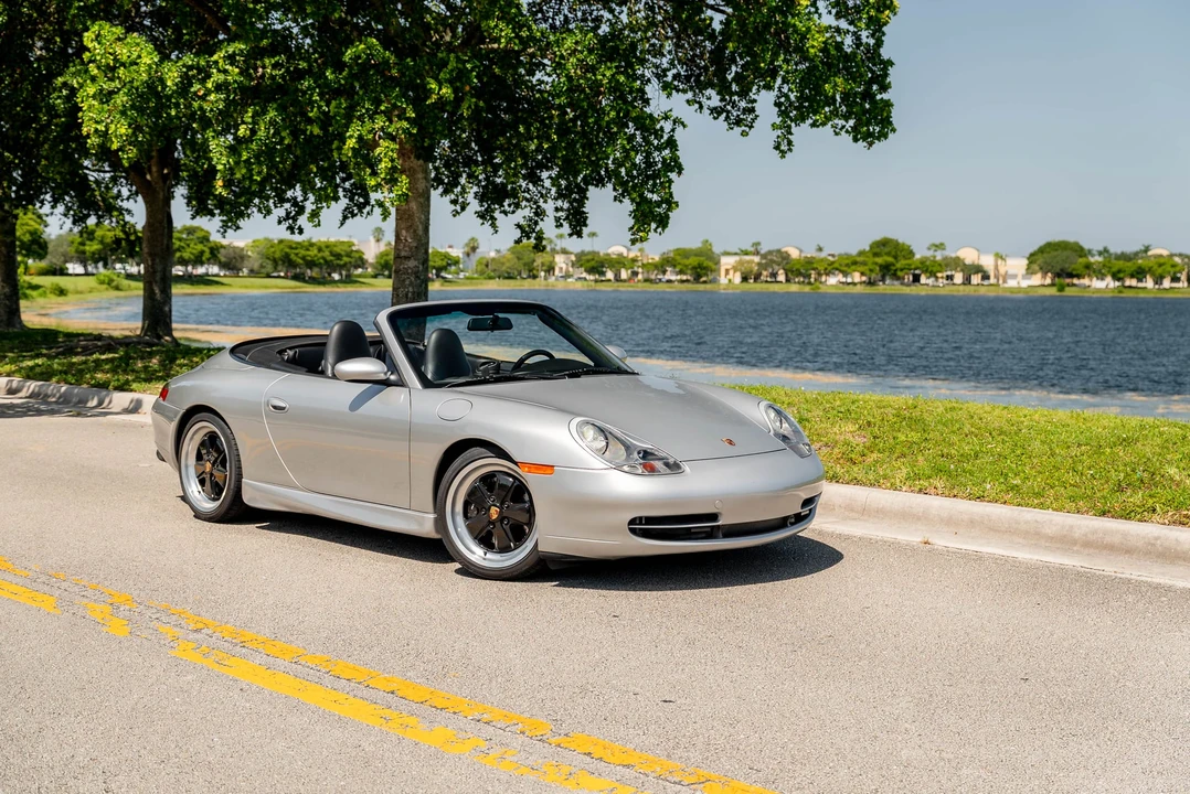 2001 Porsche 996 Carrera - Image 15 of 31