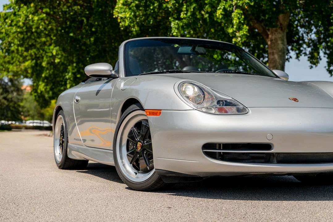 2001 Porsche 996 Carrera - Image 21 of 31