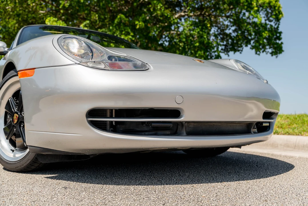 2001 Porsche 996 Carrera - Image 24 of 31