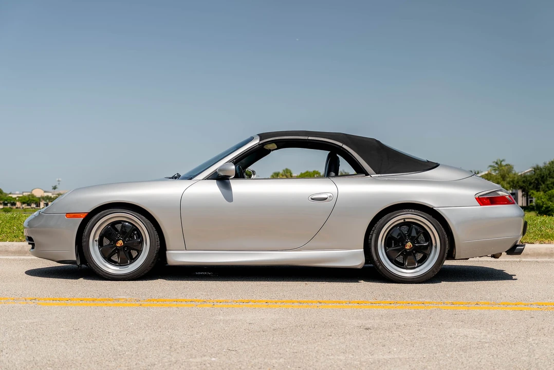 2001 Porsche 996 Carrera - Image 18 of 31