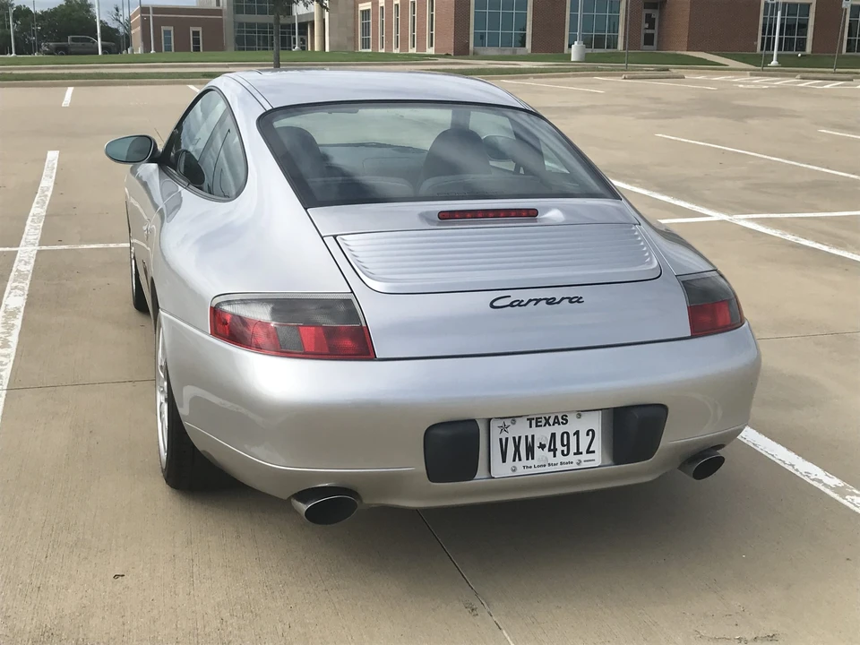 2001 Porsche 996 Carrera - Image 12 of 31