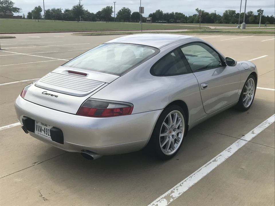 2001 Porsche 996 Carrera - Image 16 of 31