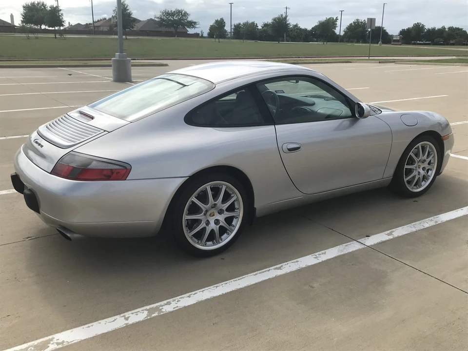 2001 Porsche 996 Carrera - Image 17 of 31