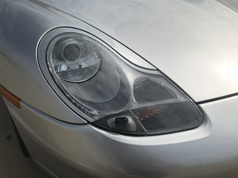 2001 Porsche 996 Carrera - Image 28 of 31