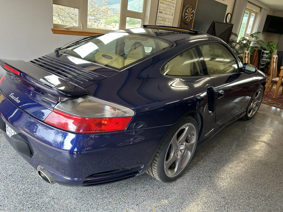 2001 Porsche 996 Turbo - Image 12 of 31