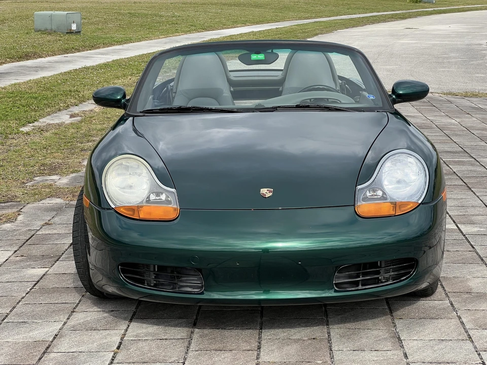 2001 Porsche 986 Boxster - Image 2 of 31