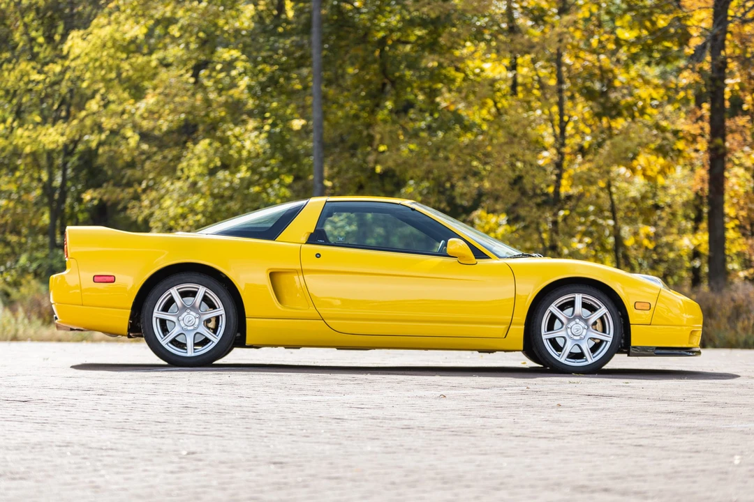 2002 Acura NA2 NSX - Image 8 of 31