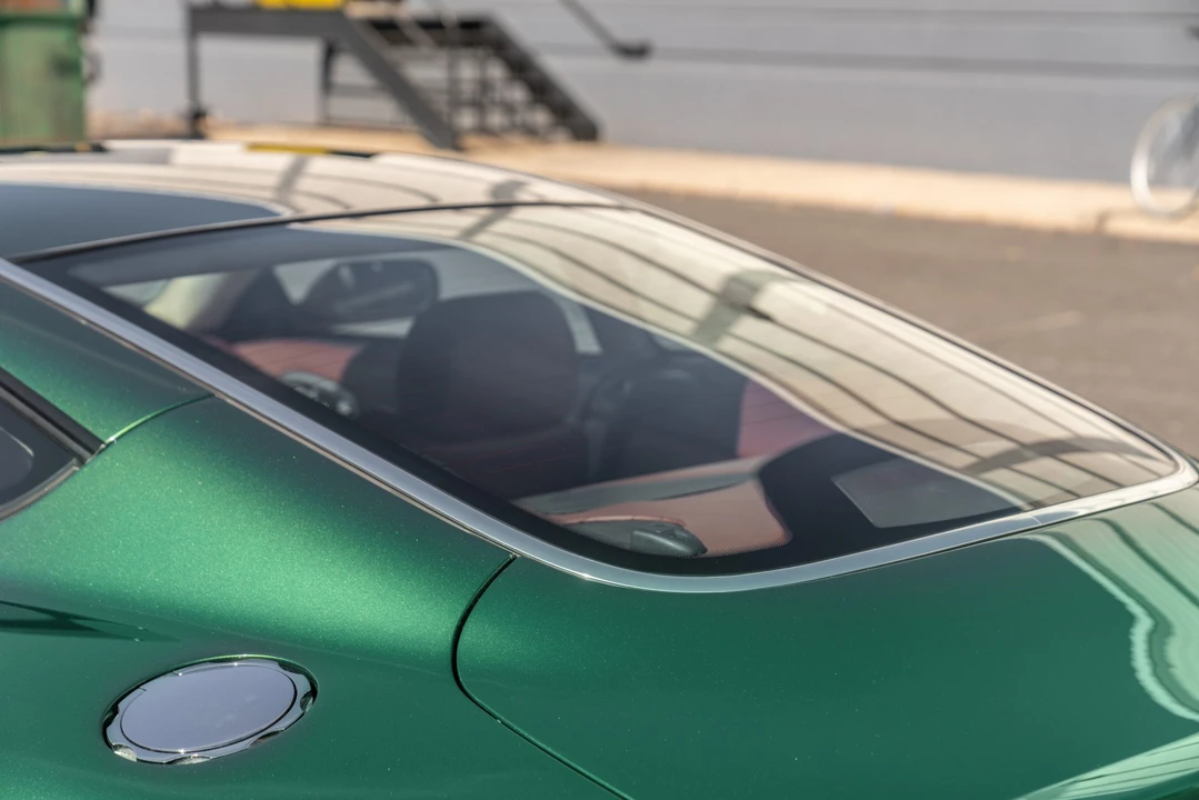 2002 Aston Martin Vanquish 1st Gen - Image 29 of 31