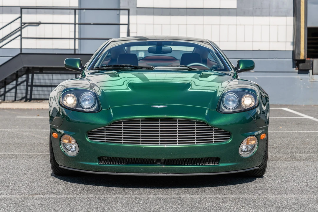 2002 Aston Martin Vanquish 1st Gen - Image 8 of 31