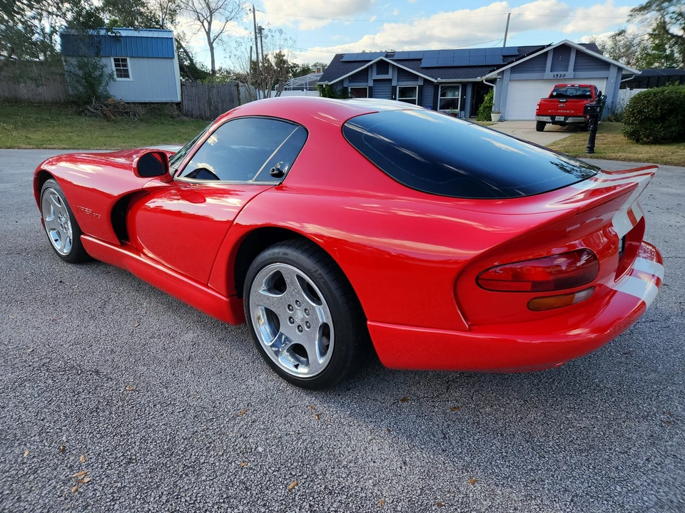 2002 Dodge Viper GTS 2nd Gen - Image 17 of 31