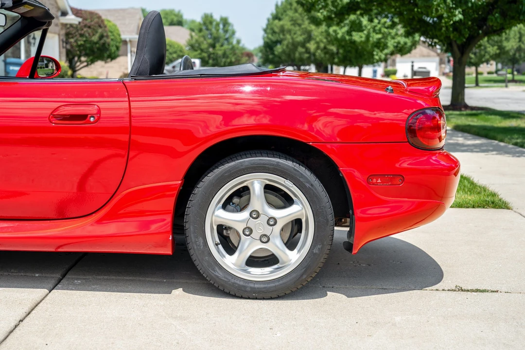2002 Mazda NB MX-5 Miata - Image 22 of 31