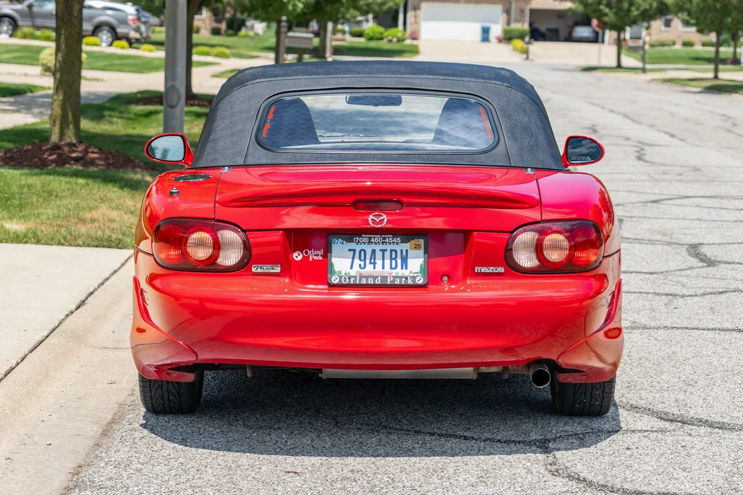 2002 Mazda NB MX-5 Miata - Image 5 of 31