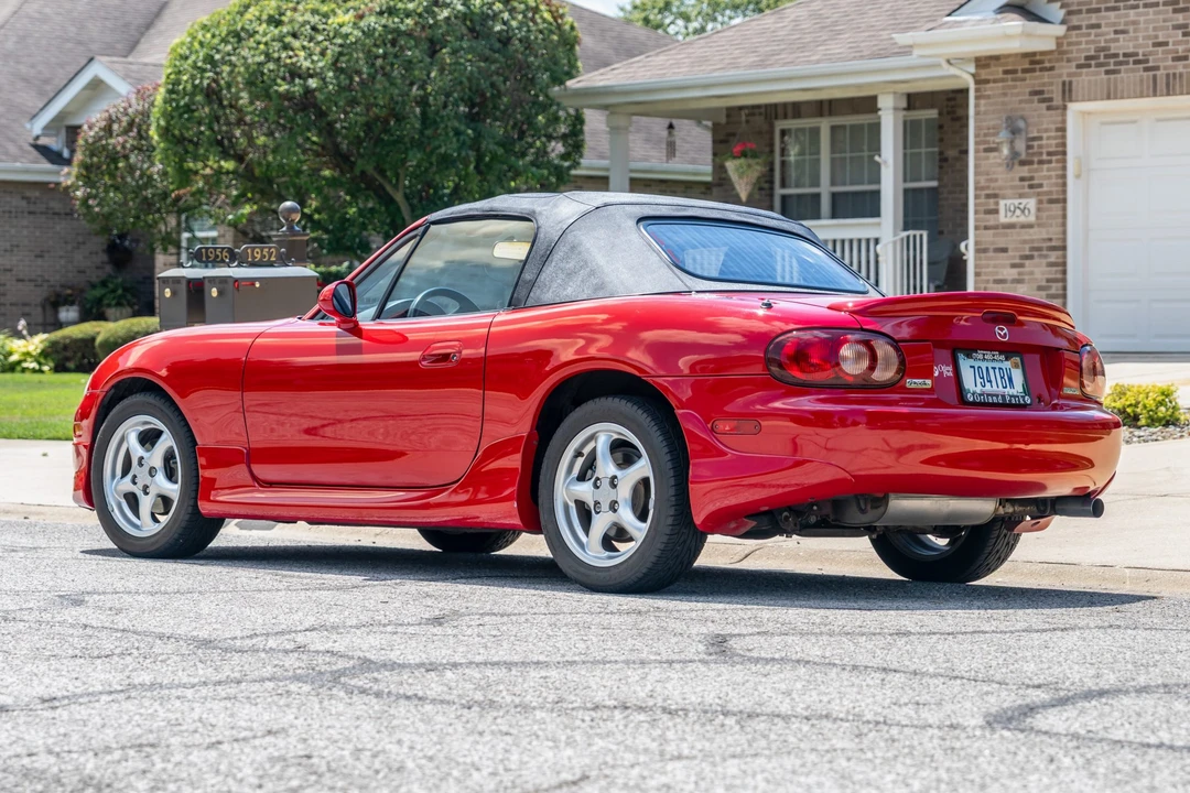 2002 Mazda NB MX-5 Miata - Image 4 of 31