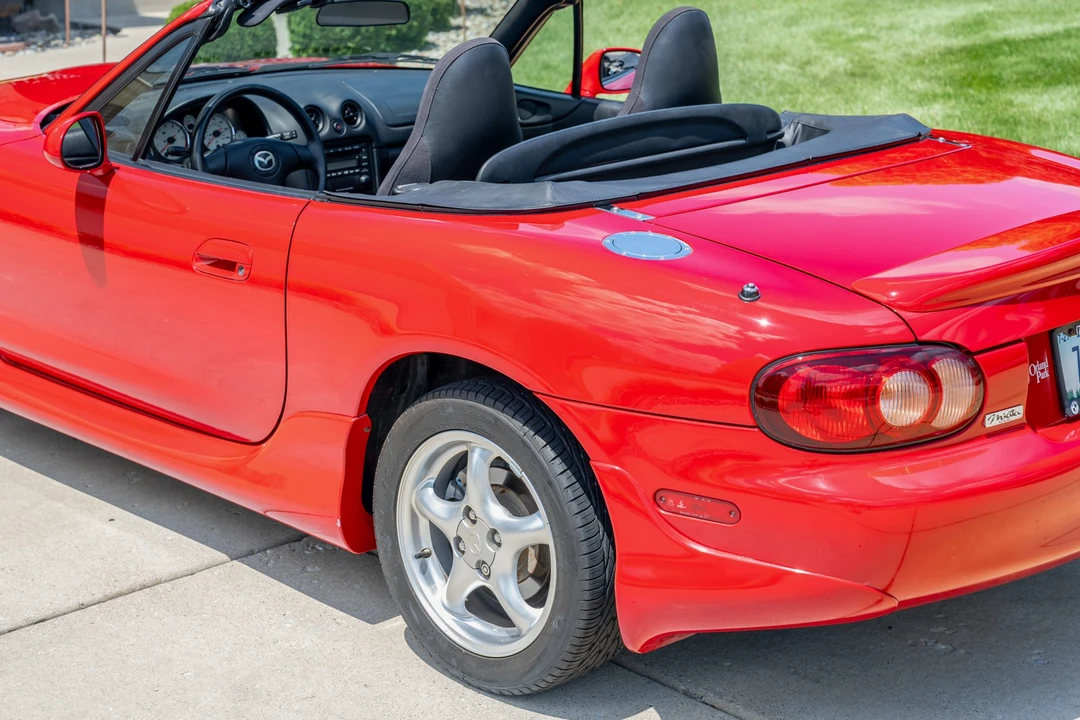 2002 Mazda NB MX-5 Miata - Image 23 of 31
