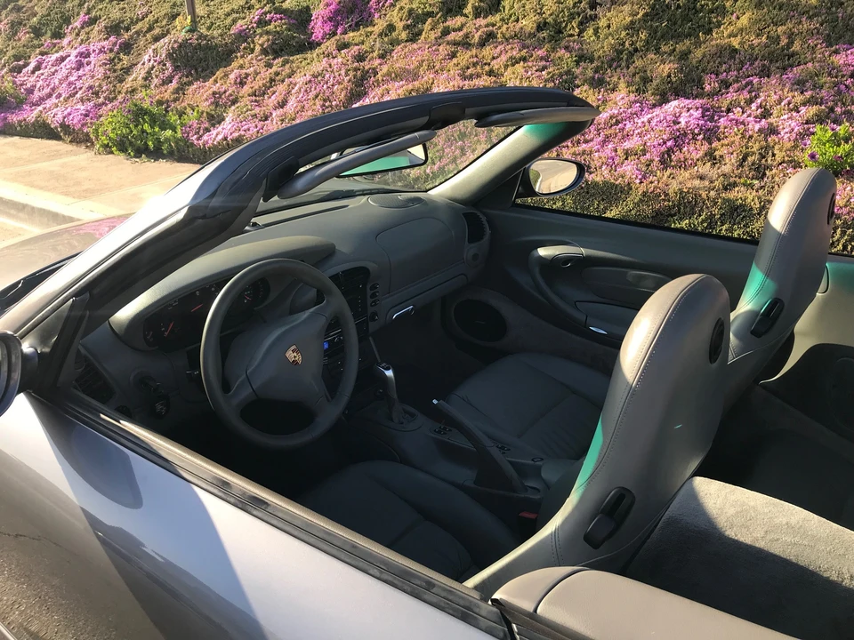 2002 Porsche 996 Carrera - Image 25 of 31