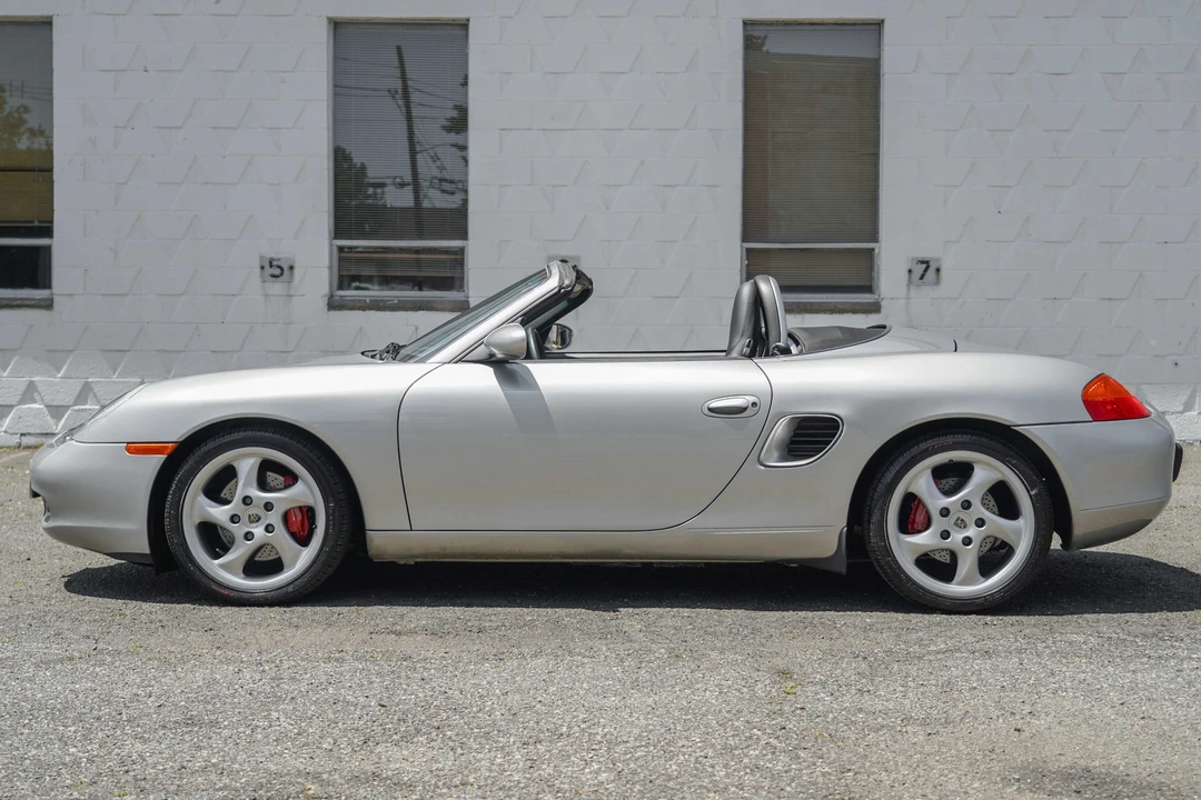 2002 Porsche 986 Boxster S - Image 10 of 31