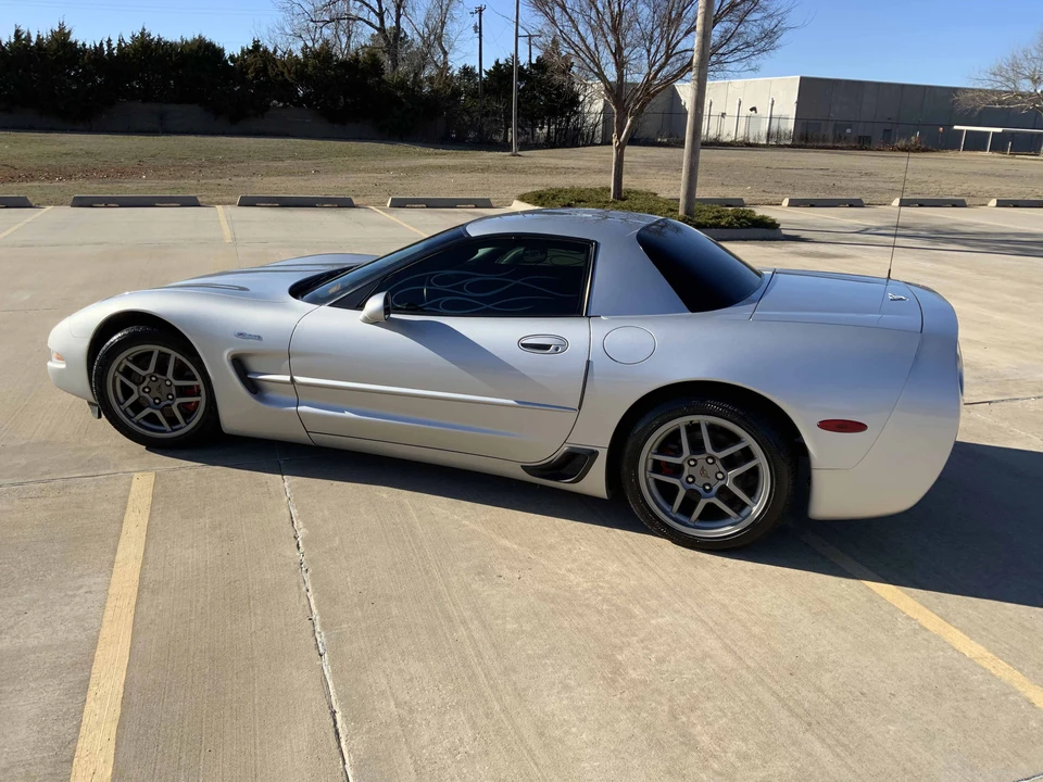 2003 Chevrolet Corvette C5 Z06 - Image 11 of 31