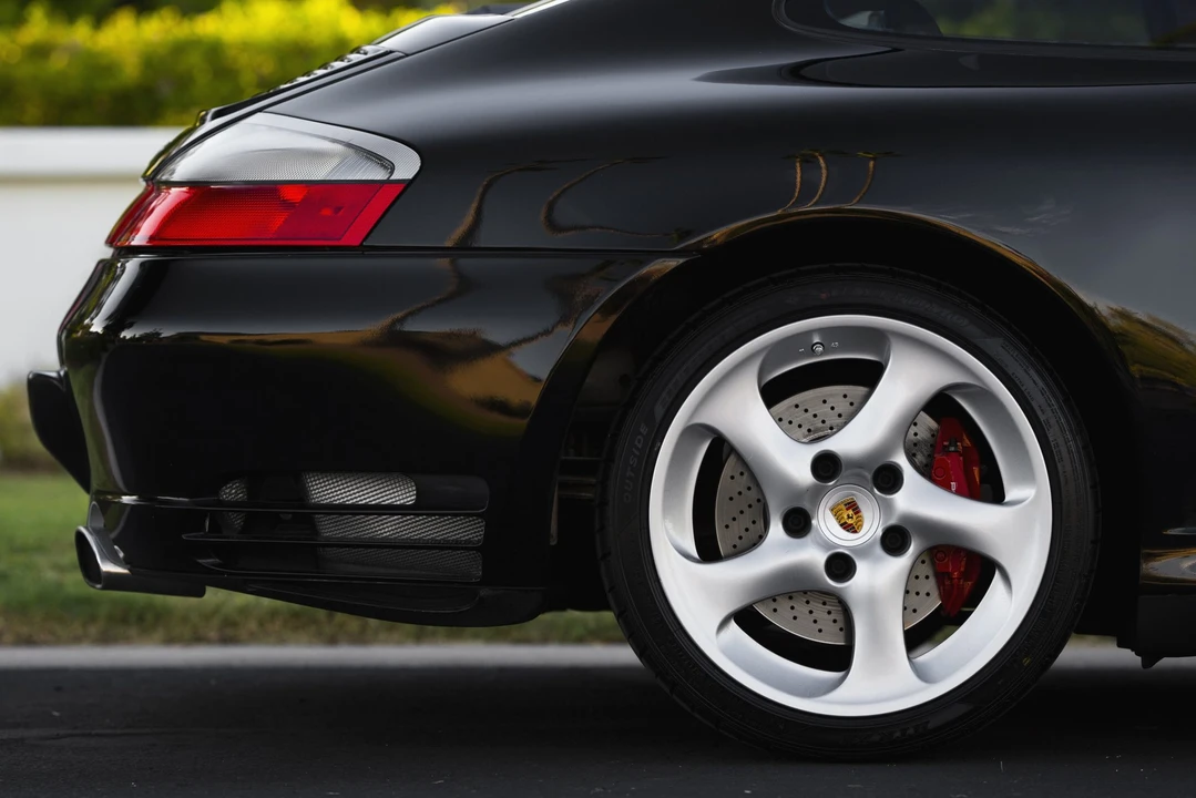 2003 Porsche 996 Carrera 4S - Image 24 of 31