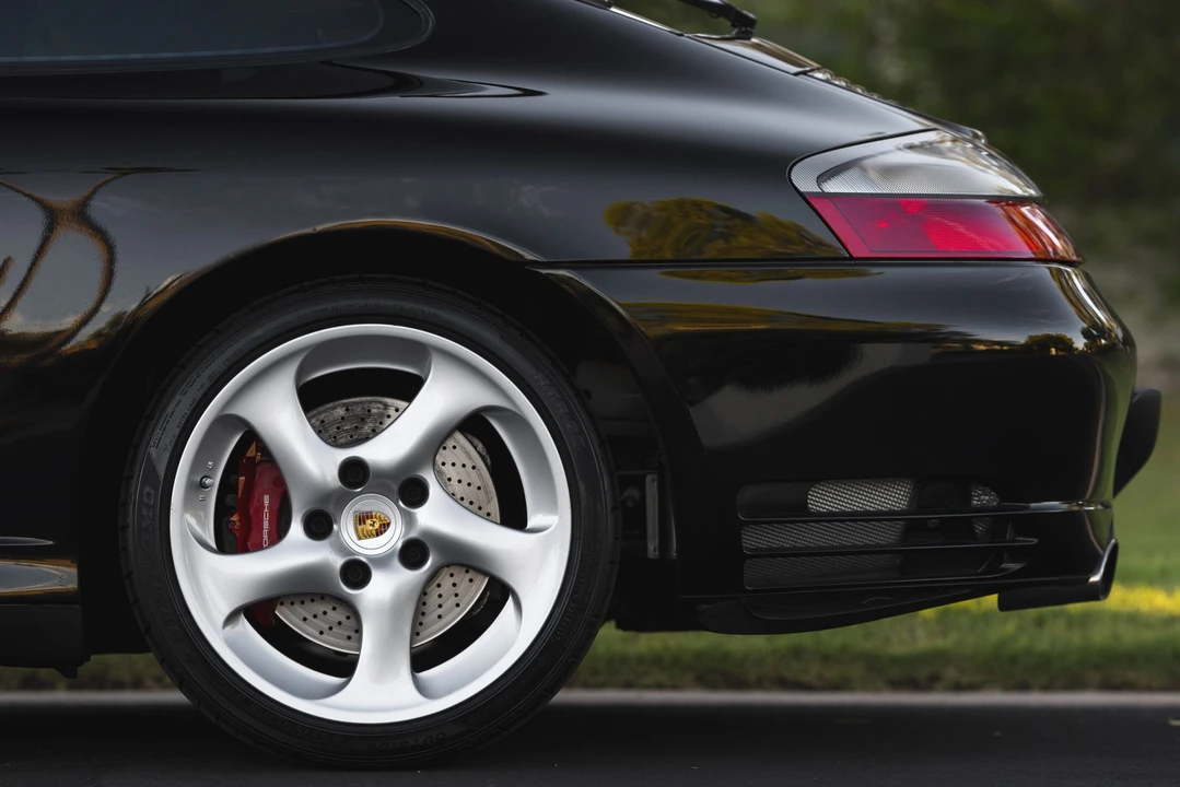 2003 Porsche 996 Carrera 4S - Image 21 of 31