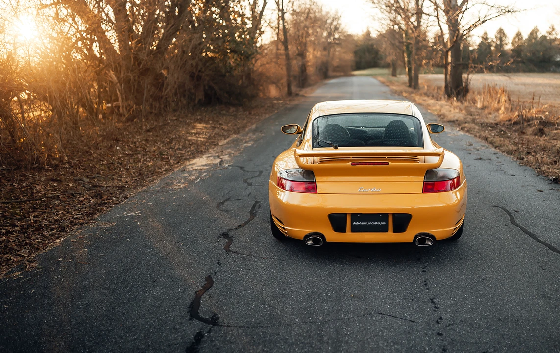 2003 Porsche 996 Turbo - Image 24 of 31
