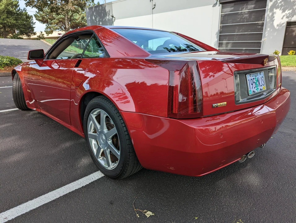 2004 Cadillac XLR - Image 6 of 31